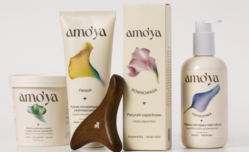 Okładka artykułu Amo’ya to nowa marka drogerii Rossmann — Identyfikacja Motyw Studio