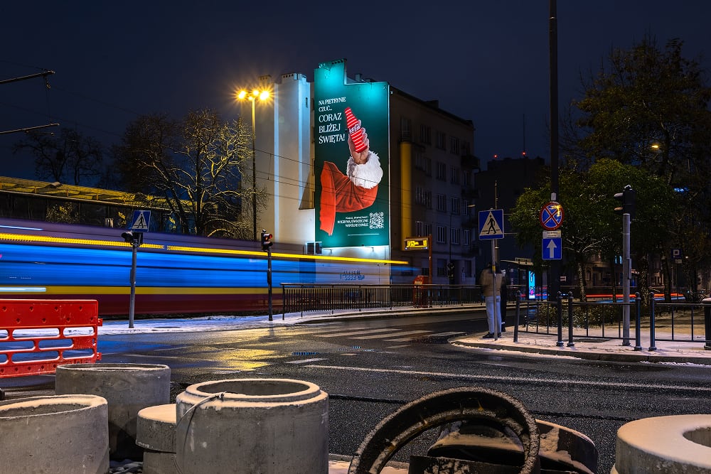 Coca-Cola realizacja: Good Looking Studio, lokalizacja:&nbsp;Ł&oacute;dź, Kościuszki 40