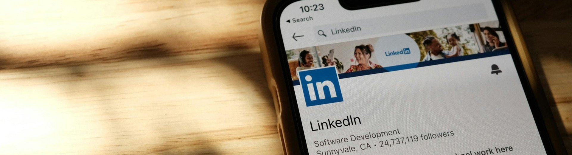 Okładka artykułu LinkedIn to nie social media — To Twoje wirtualne CV i narzędzie pracy